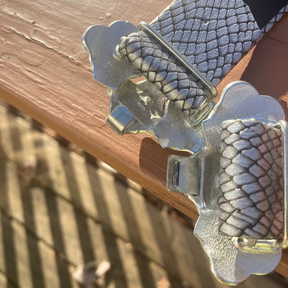 Silver snakeskin belt - Picture 4 of 8